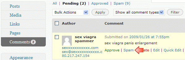 Screenshot showing where to click to classify a comment as spam or legitimate.